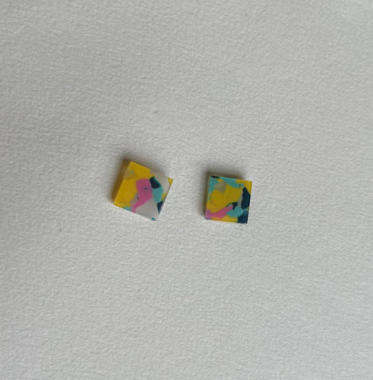 DOTS ørestikker 12 mm// gul-pink-blå square