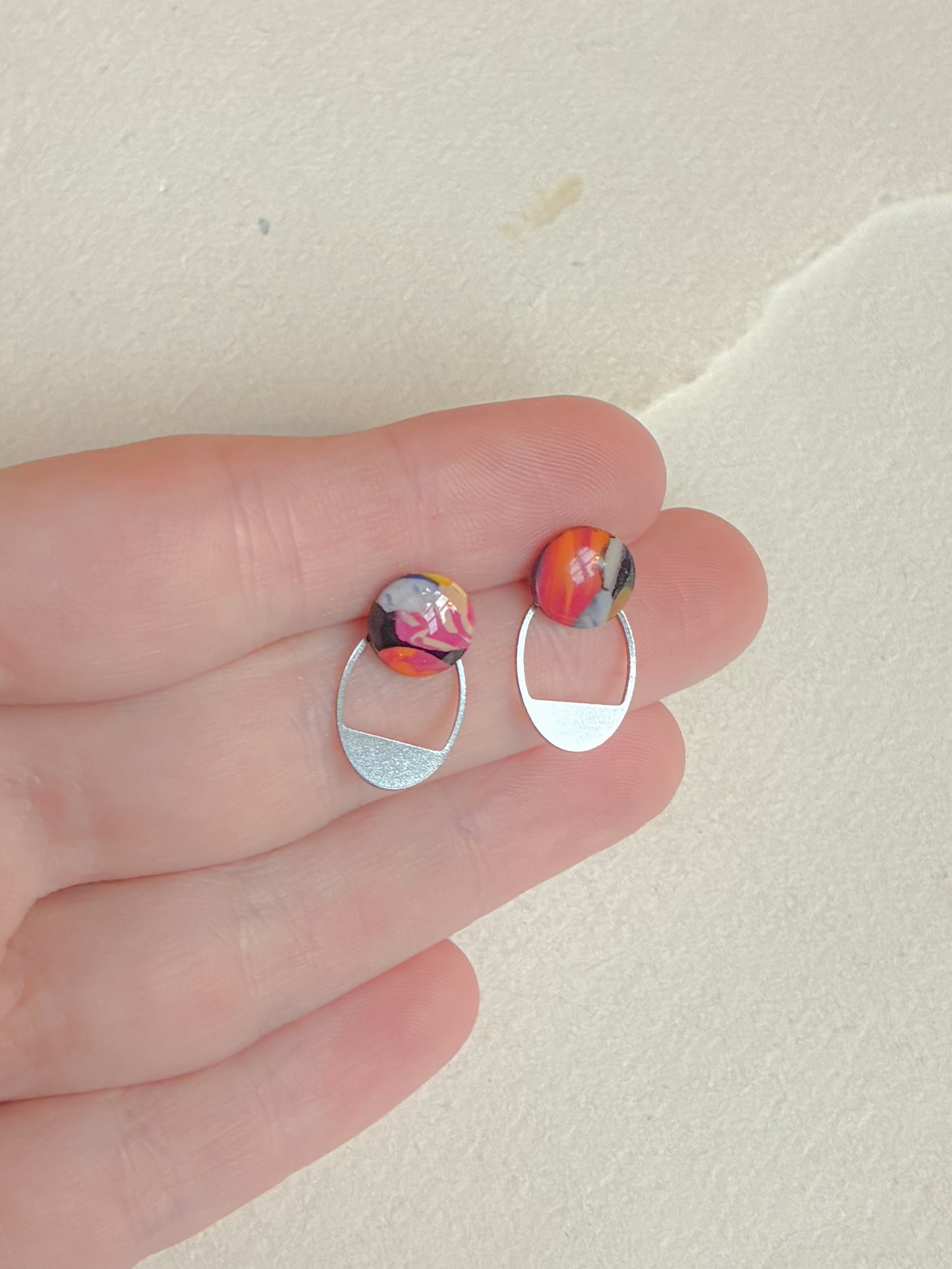 Unika Dot /// oval stål bagstykke