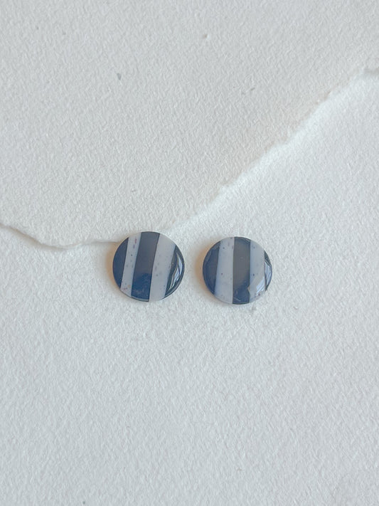 DOTS oversize 18mm// grålig - sort