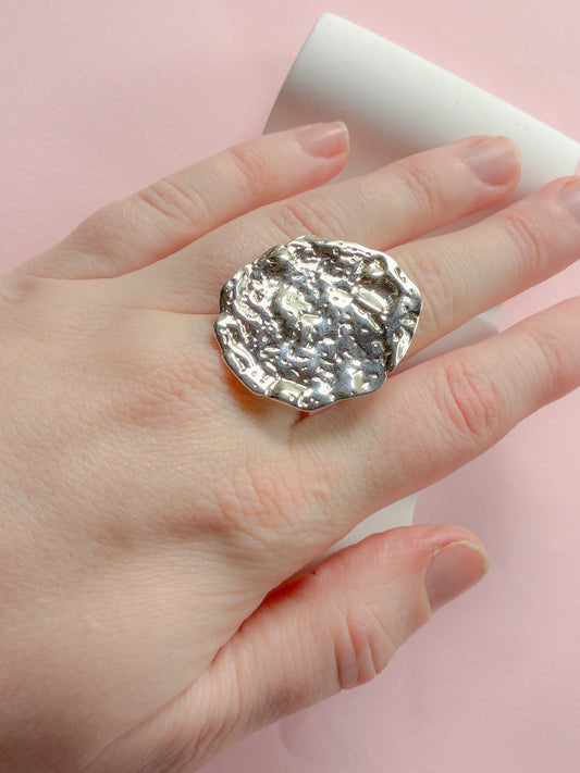 Ring // textured statement stål