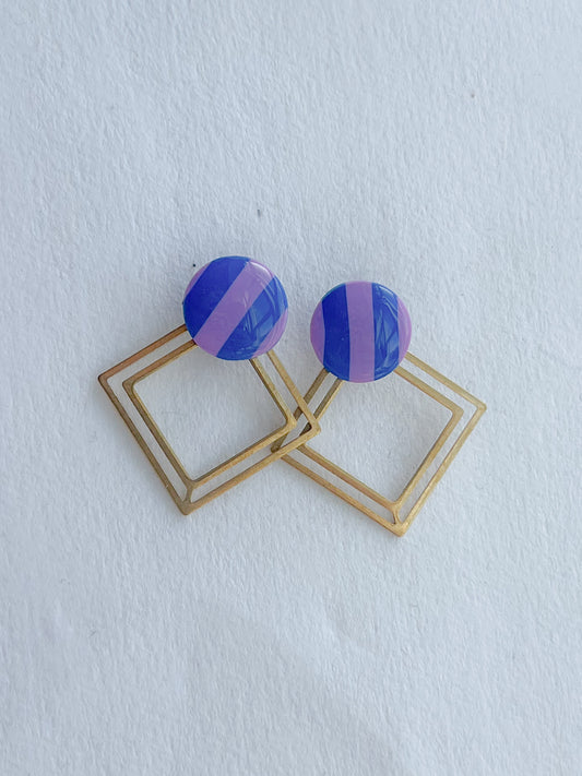 Stribet dot // firkantet messing