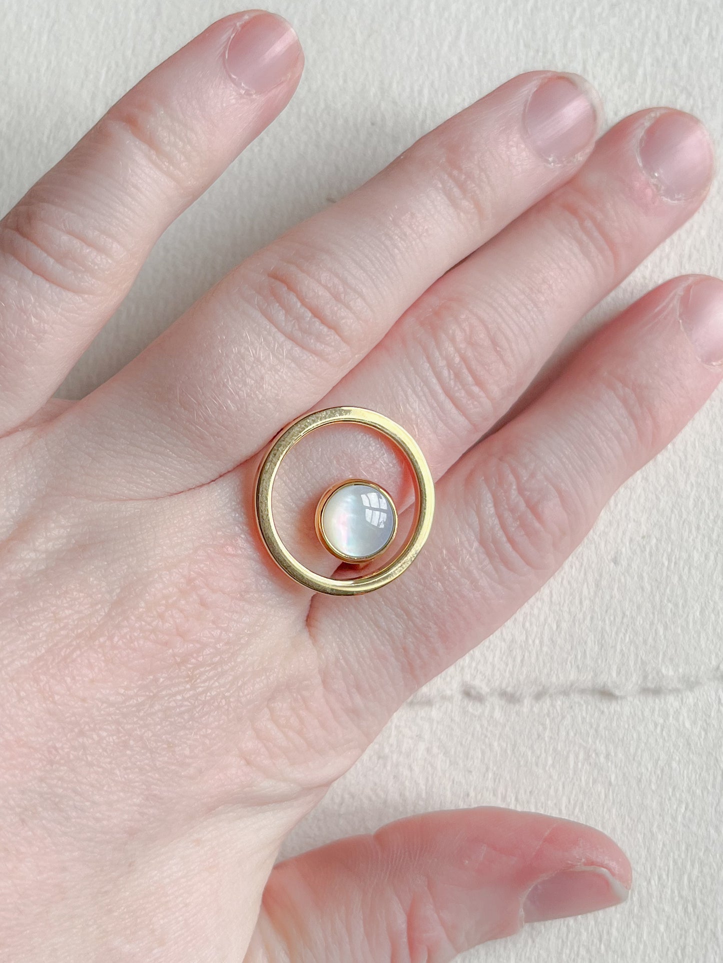 Ring // perlemor i cirkel
