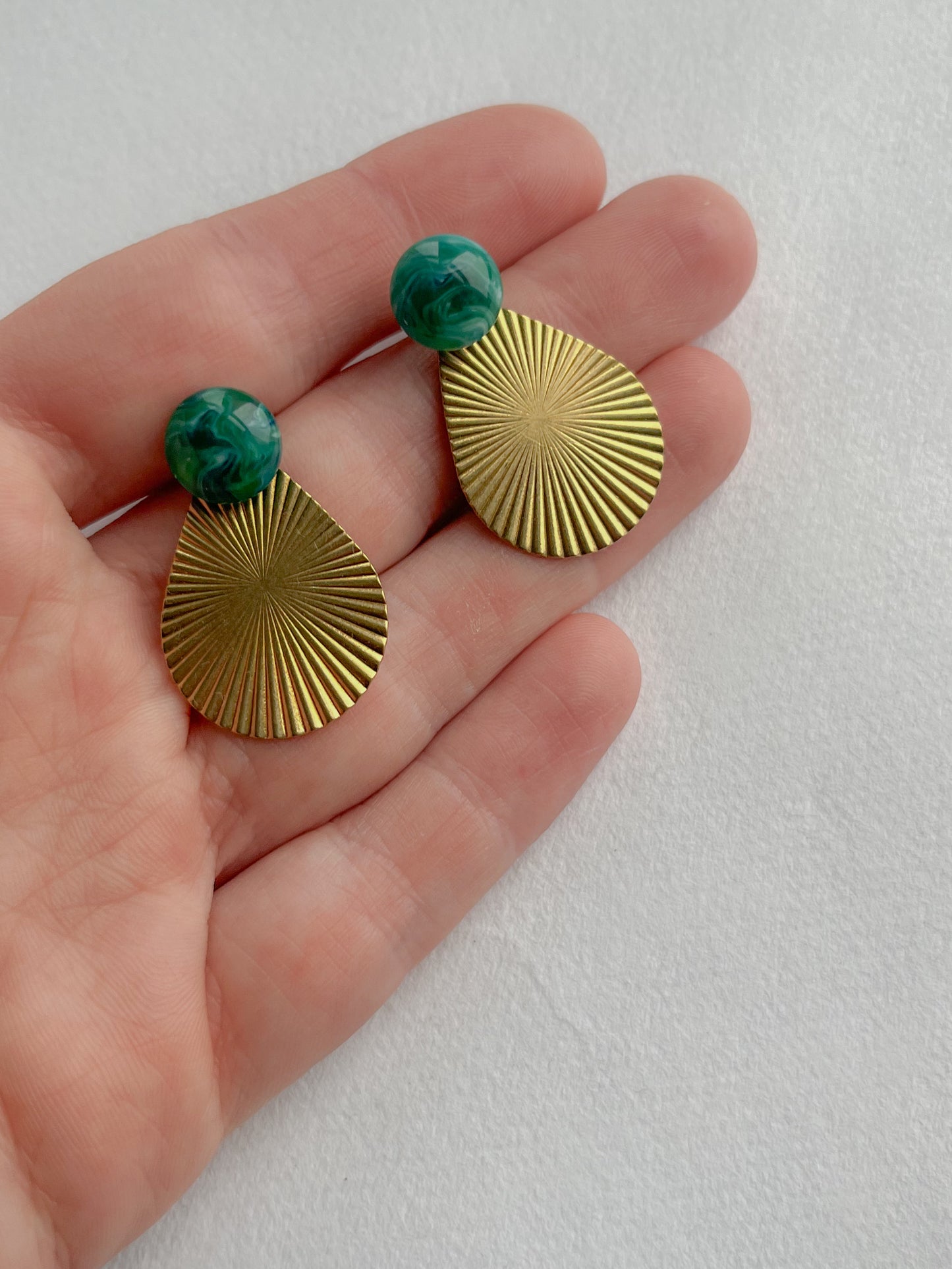 Grøn dot //dråbe messing