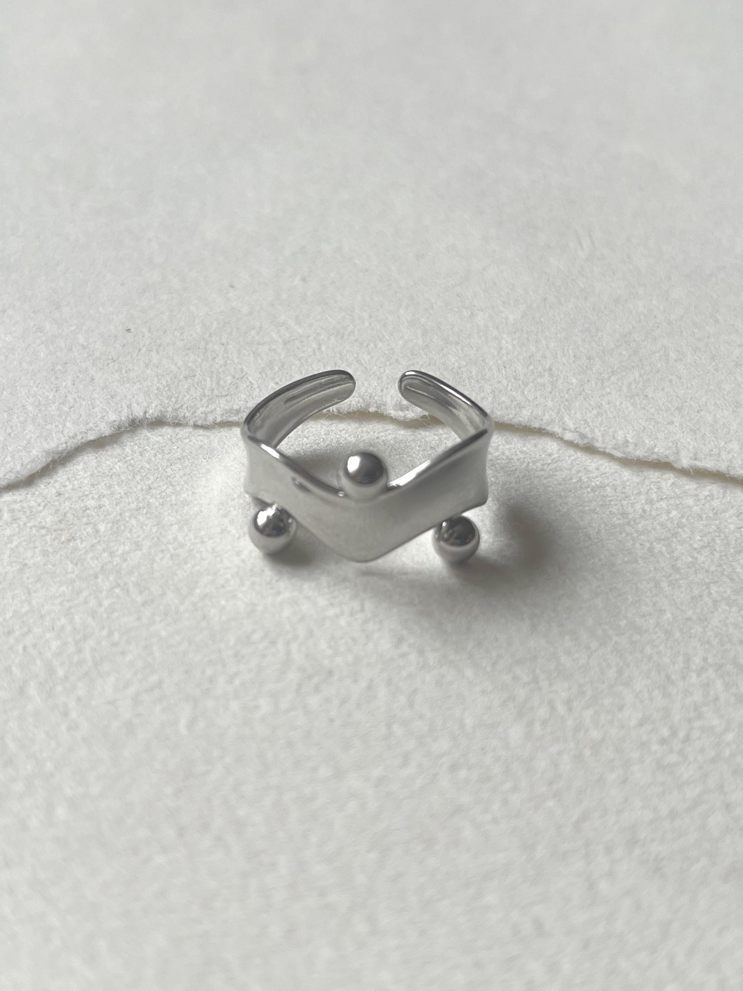 Vandfast ring // artsy dots