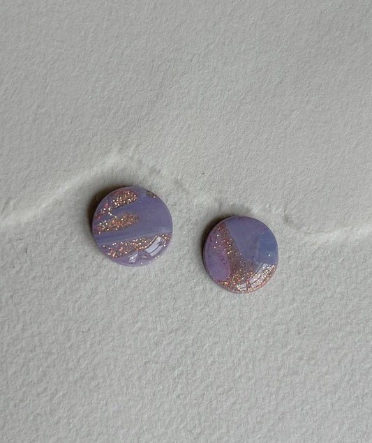 DOTS ørestikker // glimmer lavendel 12 mm
