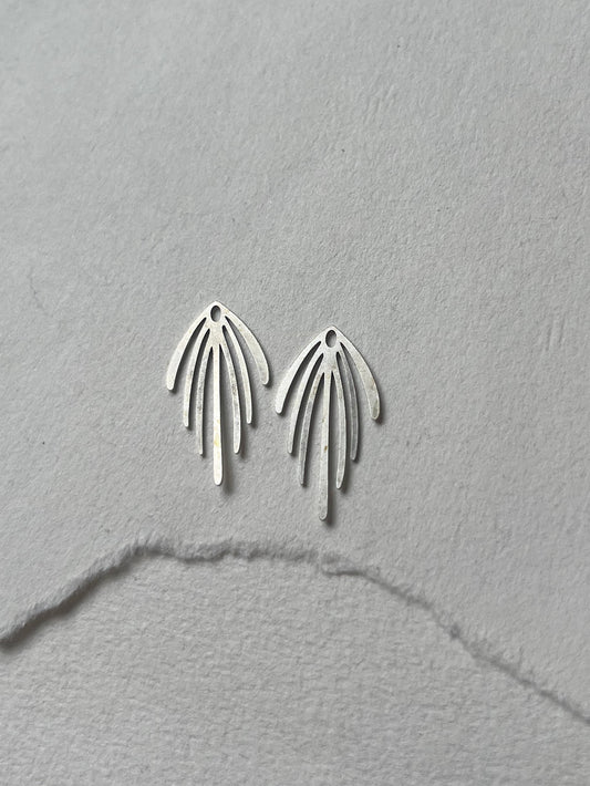 Bagstykker // lang frynse stål