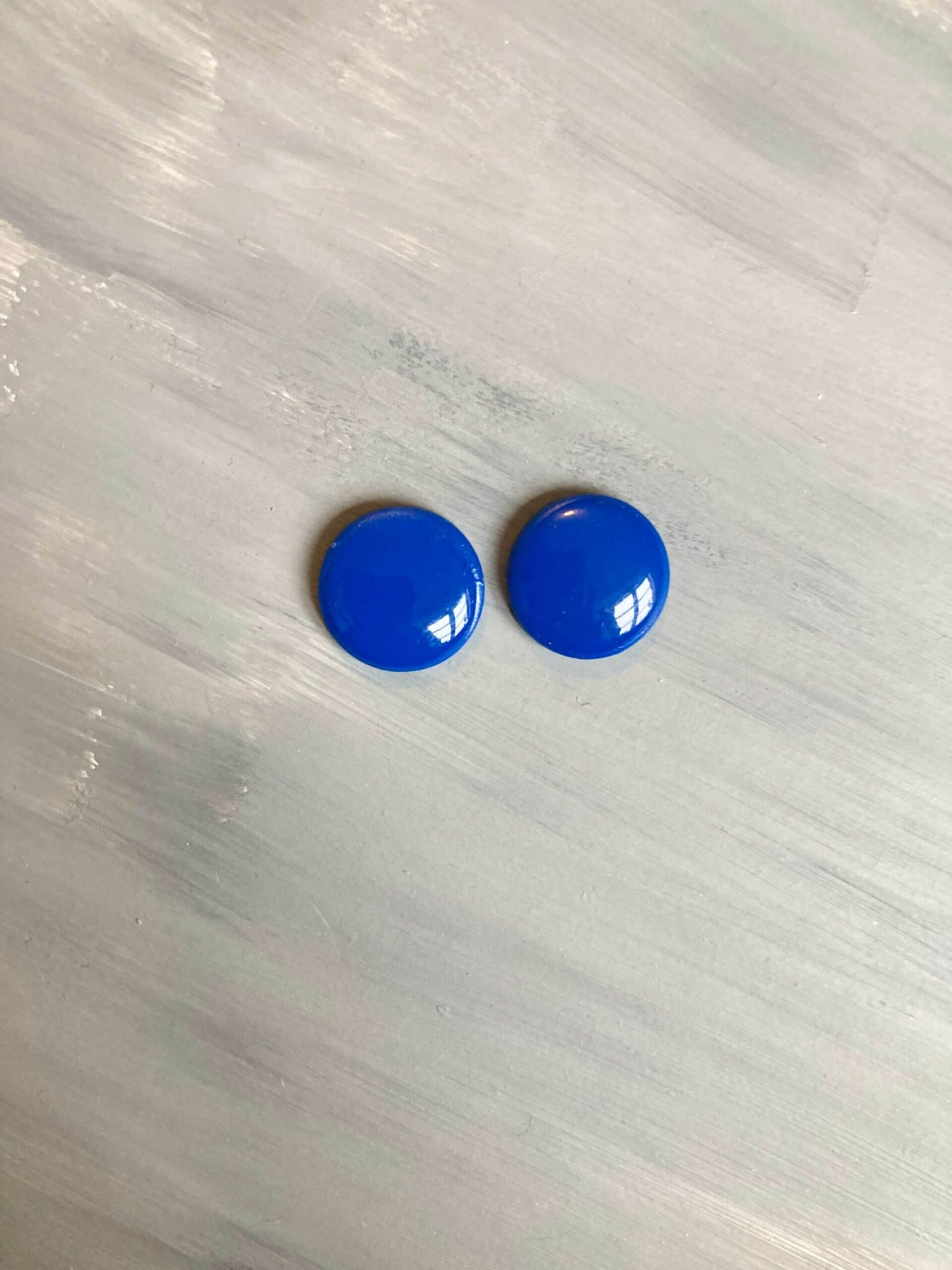 DOTS // vælg din favorit ørestik