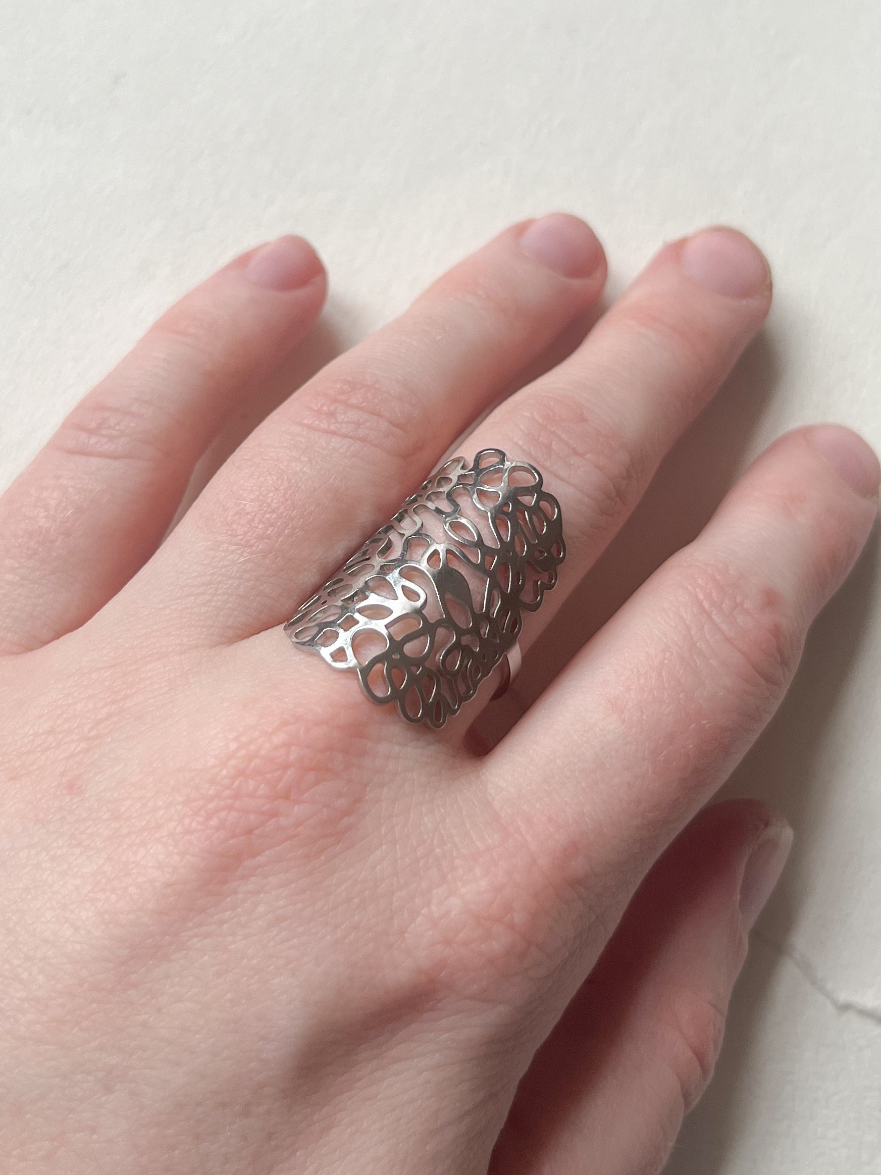 Vandfast ring // lace steel