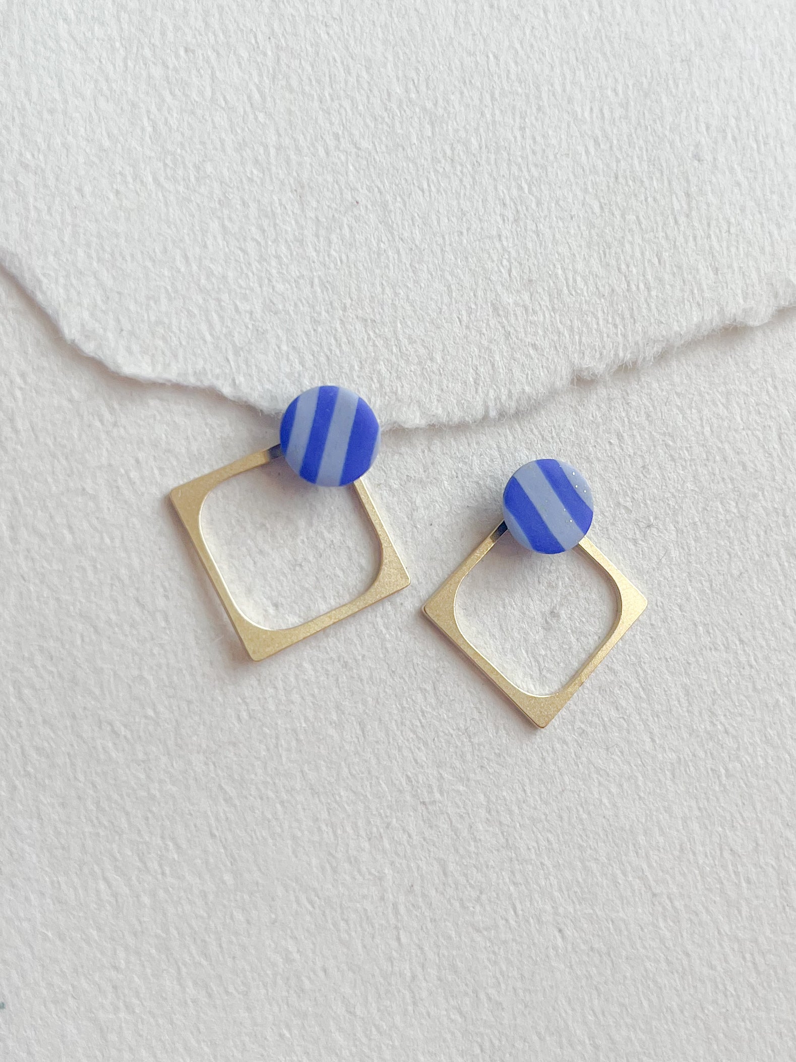 Stribet mat dot /// bagstykke