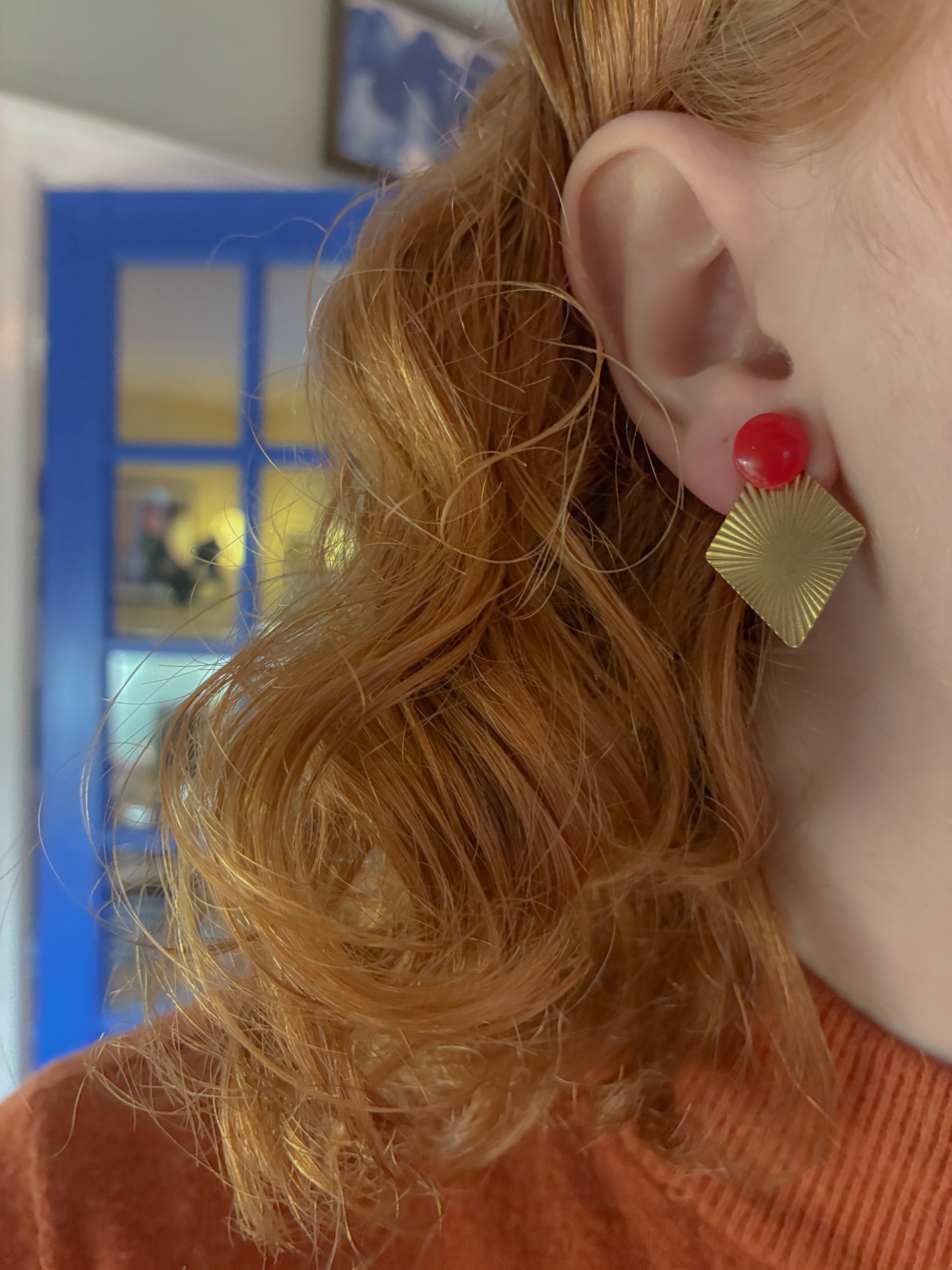 Rød dot /// messing bagstykke