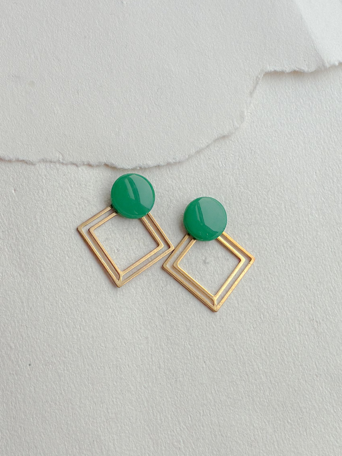 Grøn dot /// firkant bagstykke