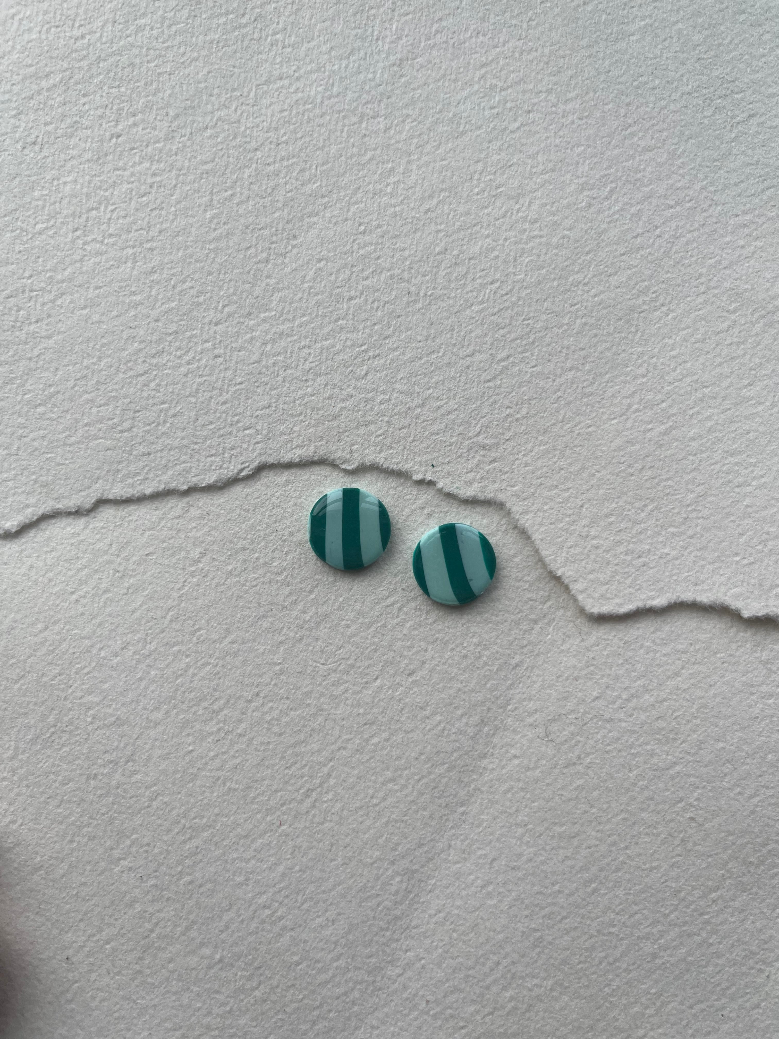 DOTS ørestikker // grøn - mint striber