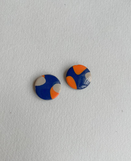DOTS ørestikker oversize 20mm// orange-blå colourblock