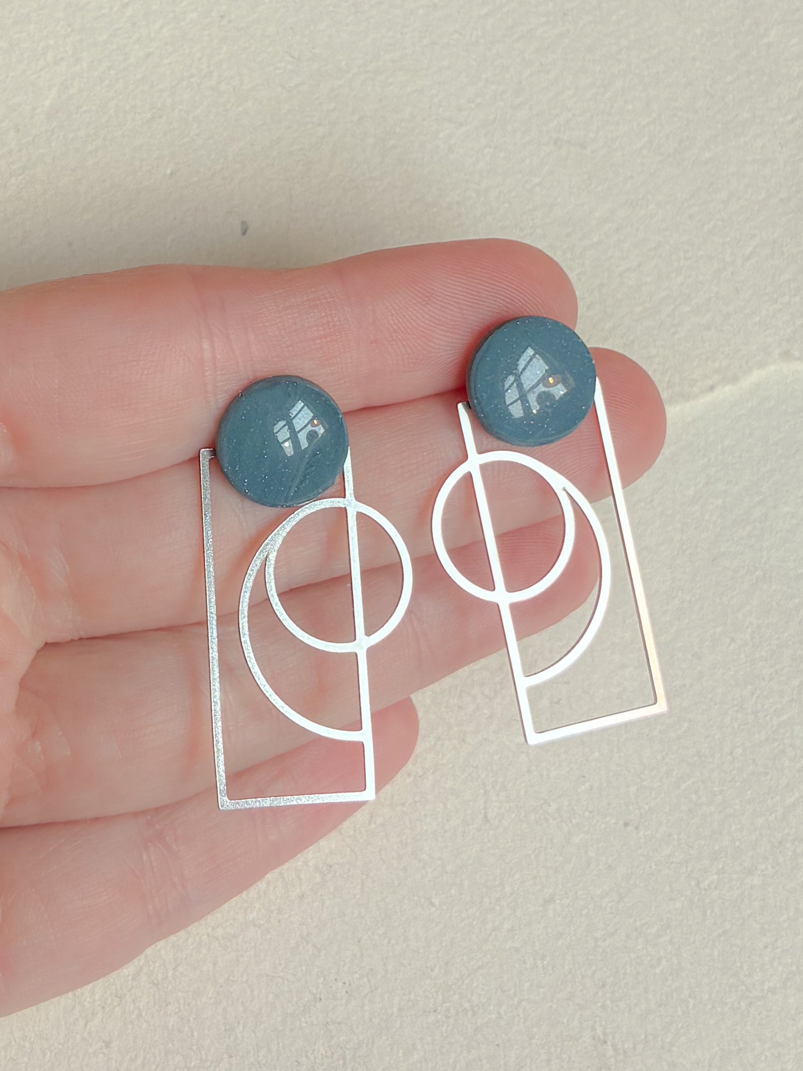 Grå-blå dot /// stål bagstykke