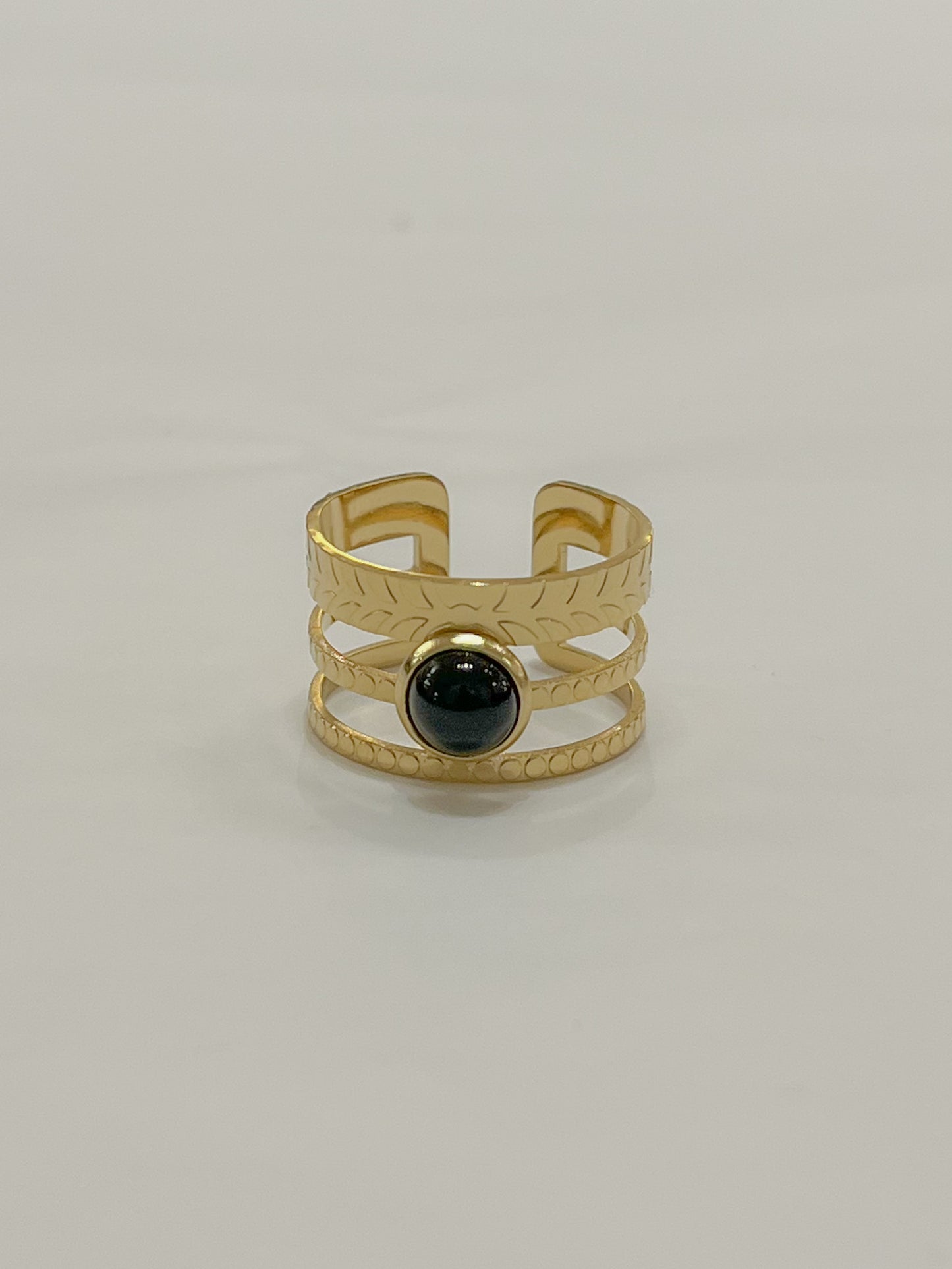 Vandfast Ring // Black stone