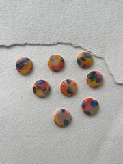 DOTS ørestikker // gul m. farvesplash