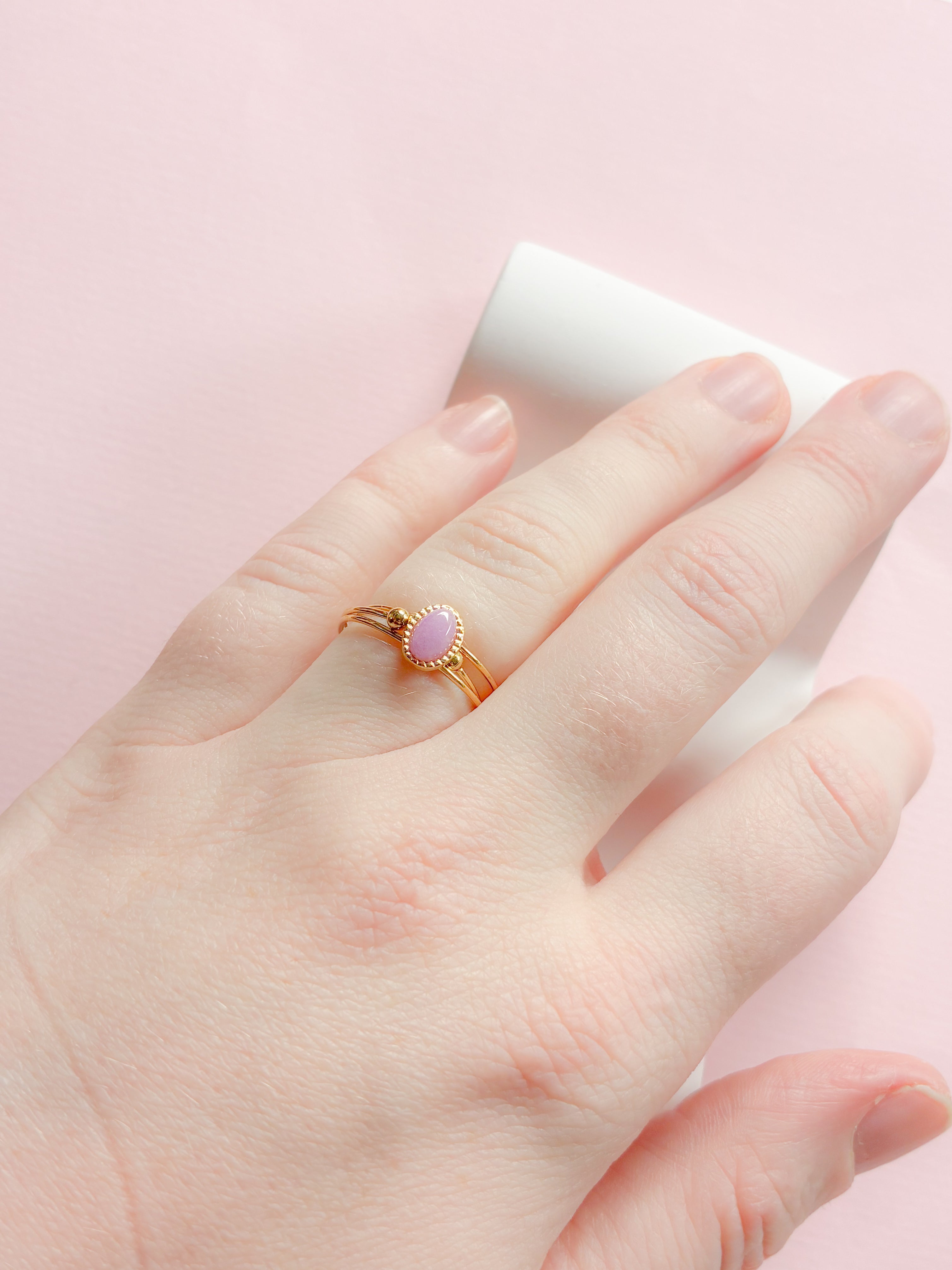 Ring // lilla oval