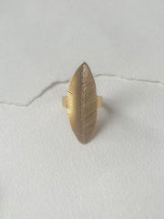 Vandfast ring // feather