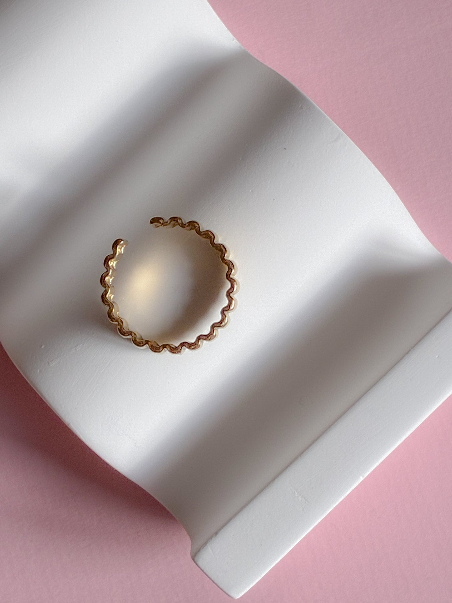 Ring // simple lines
