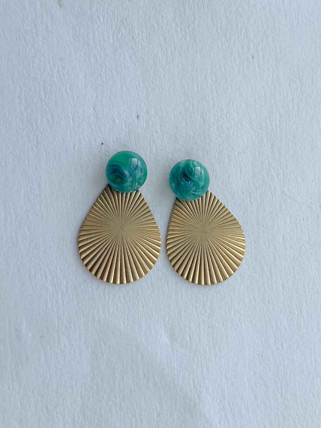 Grøn dot //dråbe messing