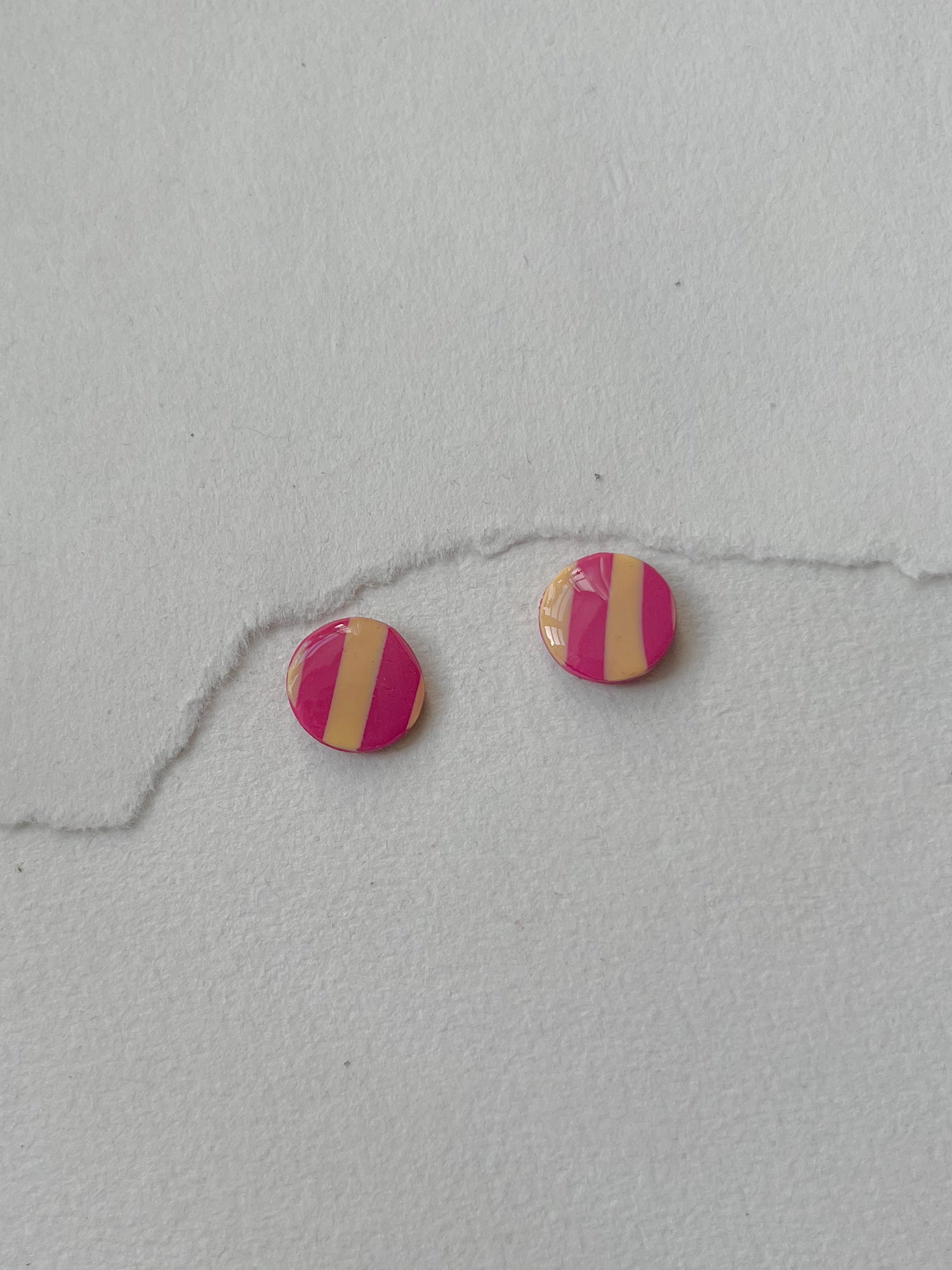 DOTS ørestikker // pink - lys gul