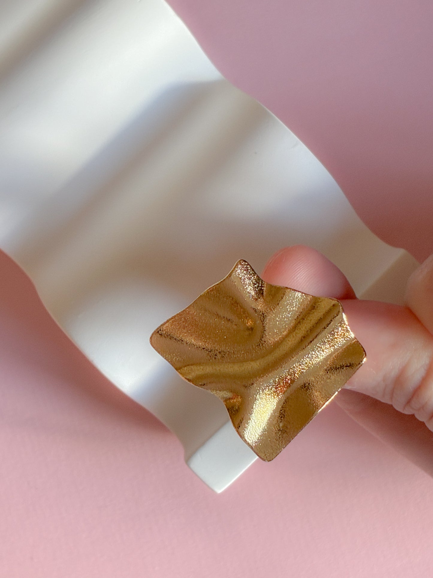 Ring // oversize drape